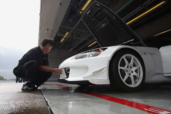 1001 s2000 6 RD8P0088.jpg